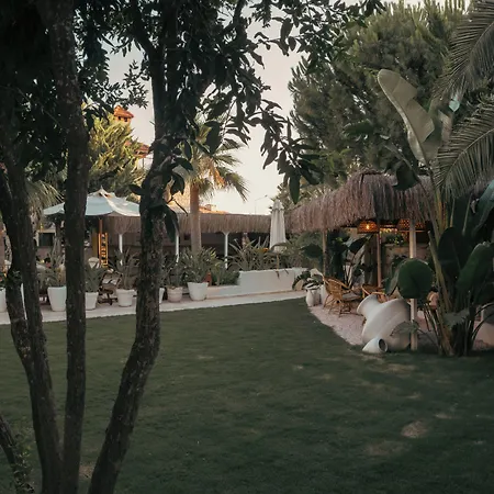 Otel Art Alaçatı